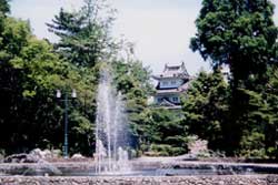 お城公園＜津城跡＞